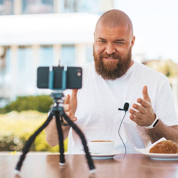 Corporate-Influencer.jpg